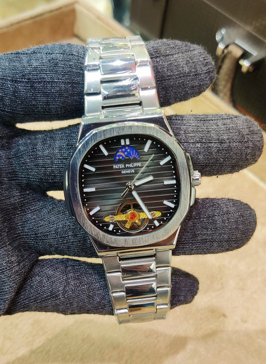 Patek Phillips, nautilus model